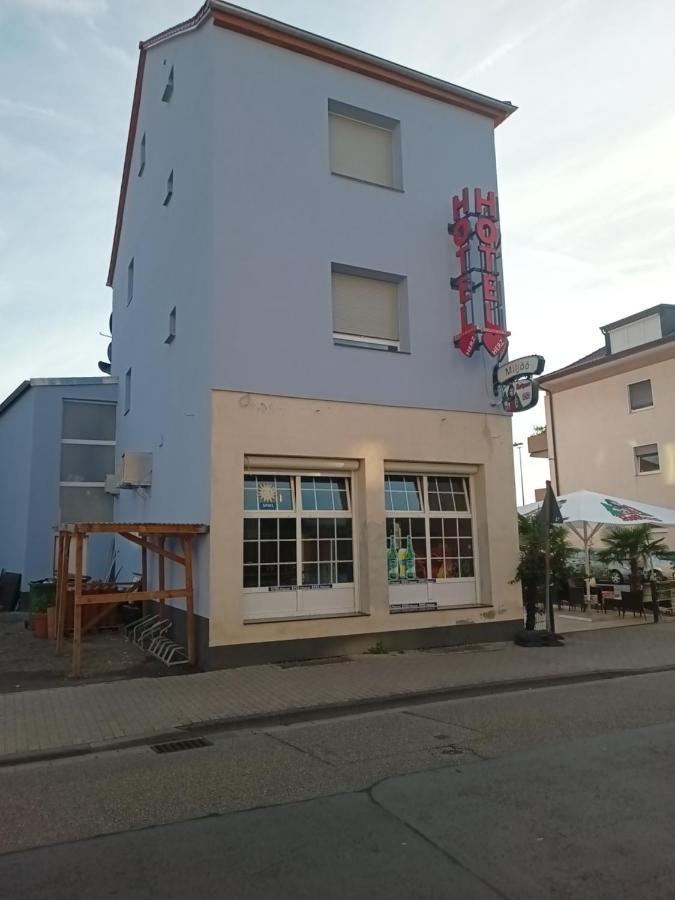 Hotel Bruchsaler Herz Esterno foto
