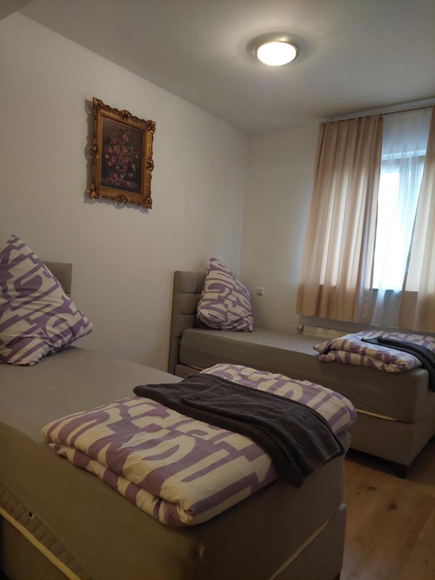 Hotel Bruchsaler Herz Esterno foto