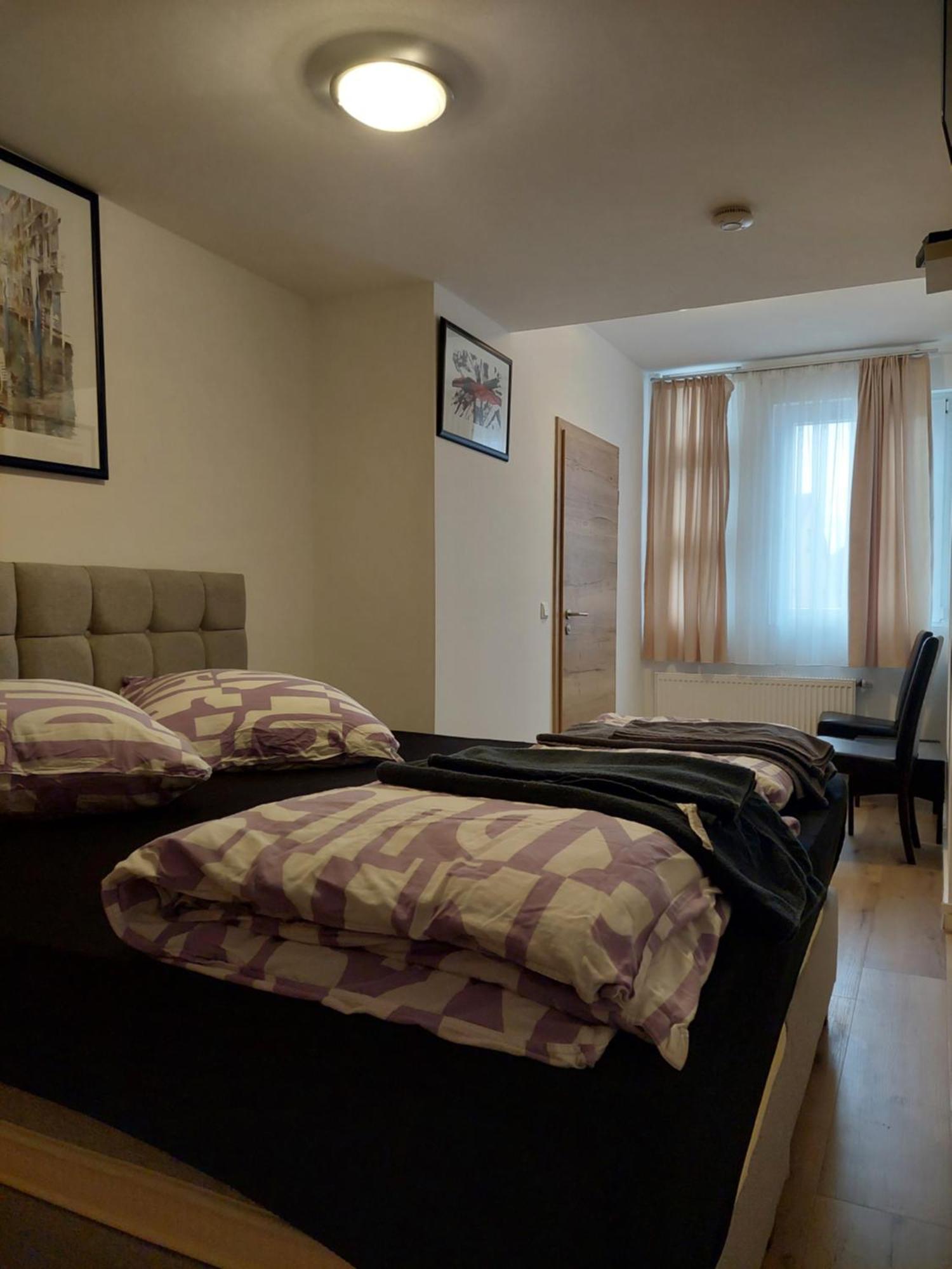 Hotel Bruchsaler Herz Esterno foto